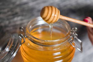 Is manuka honey good for dogs?